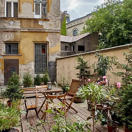 Apartment Secret Garden Budapest