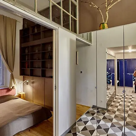 Secret Garden Apartment